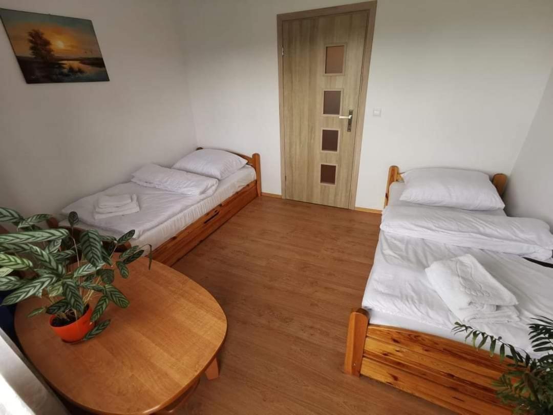 Pokoje Goscinne U Marysi Nowy Sacz Exterior photo