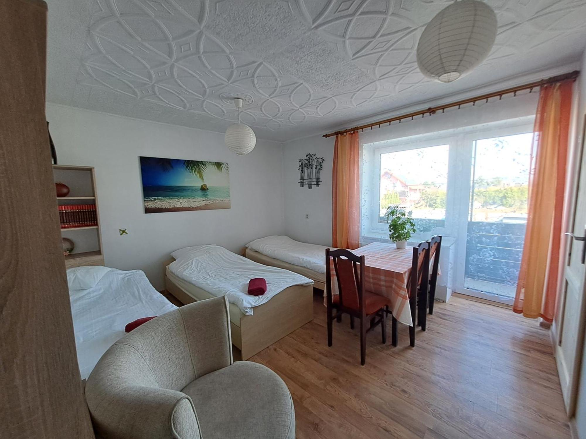 Pokoje Goscinne U Marysi Nowy Sacz Exterior photo