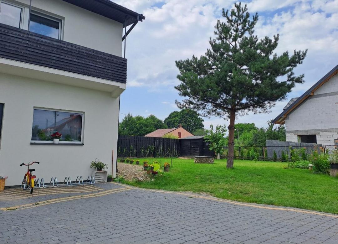 Pokoje Goscinne U Marysi Nowy Sacz Exterior photo